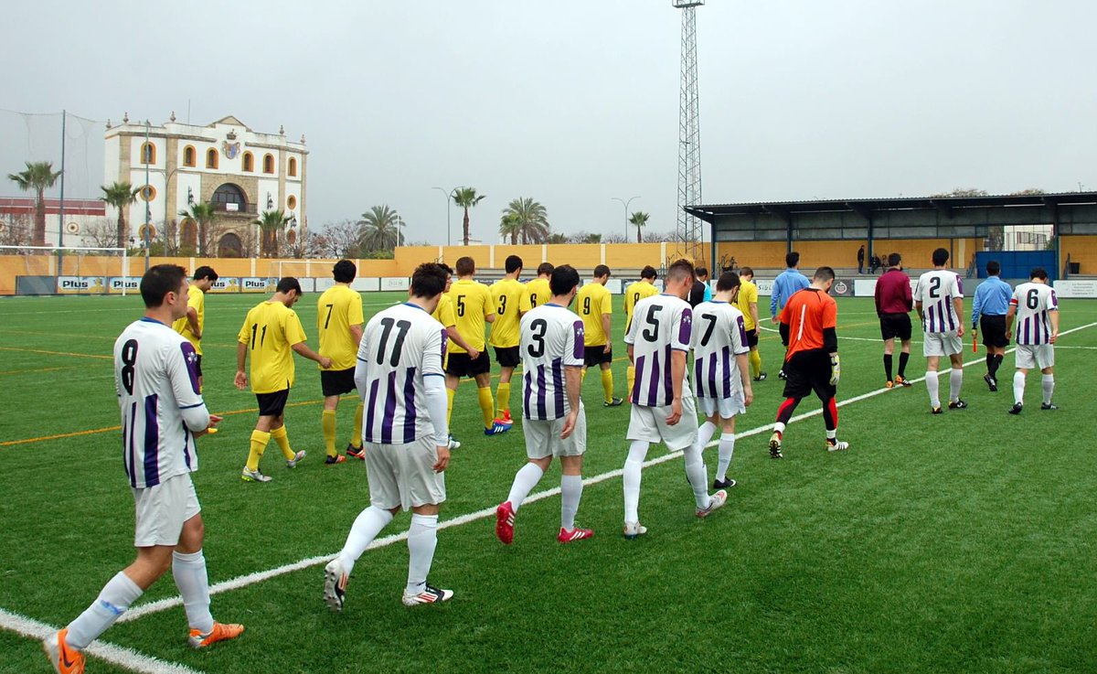 Espartinascf's tweet photo. Fotos del partido de hoy. https://t.co/M4Pgs3ONW0
