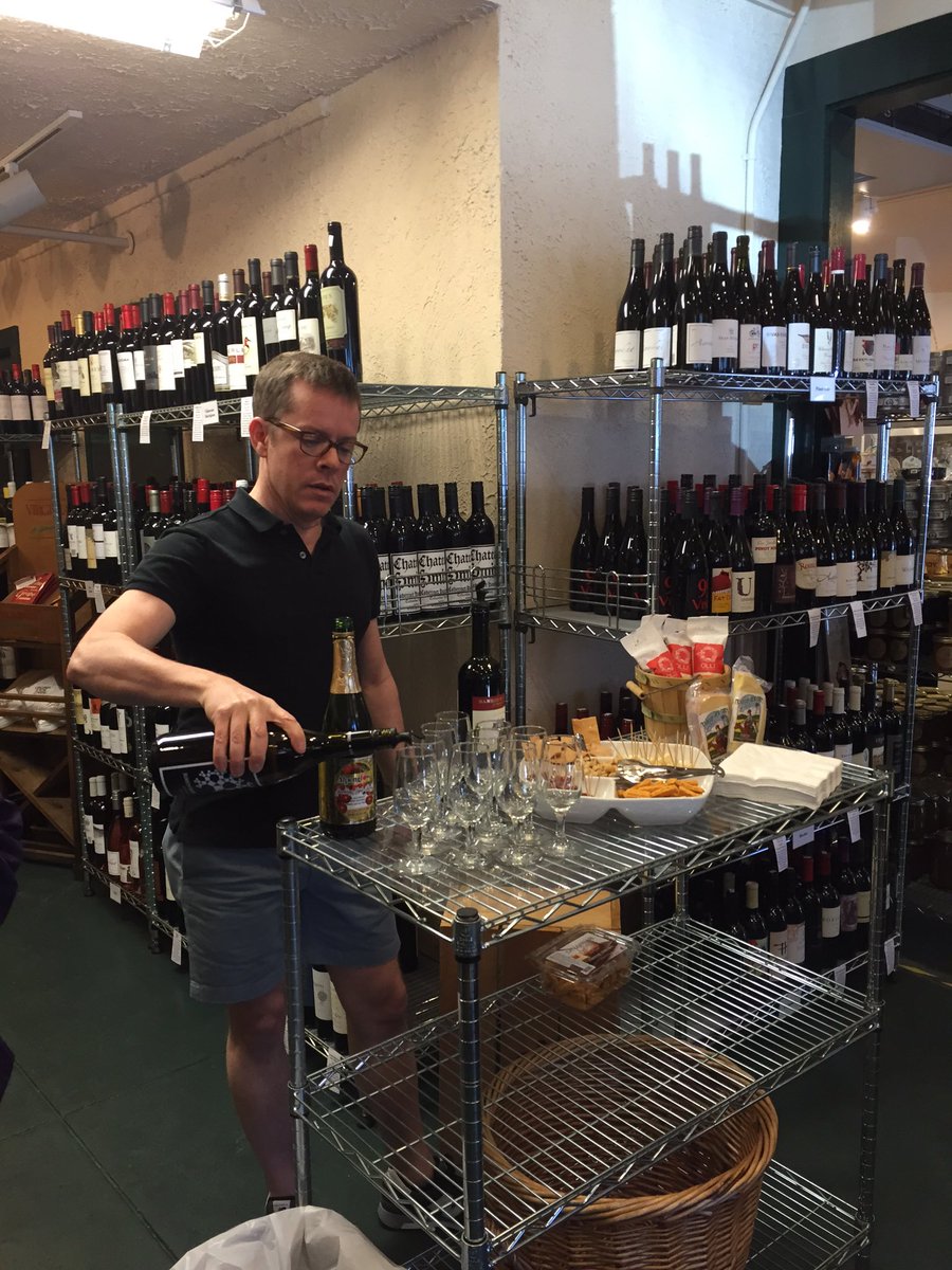 HungryAsianRke's tweet photo. Next stop Eli's Provisions 
@TourRoanoke https://t.co/M4AnVt42L7