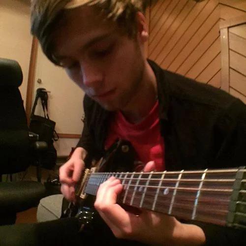 10/50 Gonna tweet 50 pics of 5sos if each gets 10 rts its 500 votes
5SOSFAM SLAY
#iHeartAwards #BestFanArmy #5SOSFam