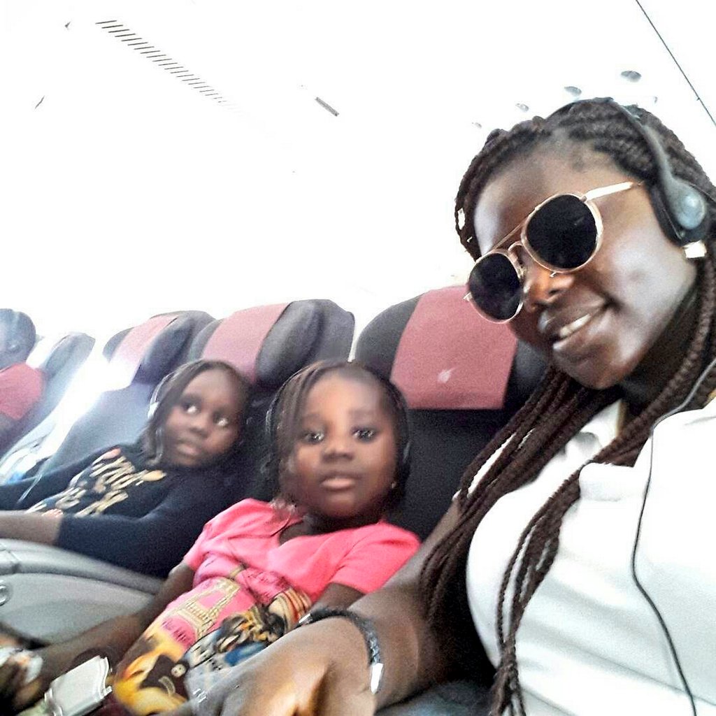 LOSairport's tweet photo. Sunday Chillin: Airport Moments. Pre-flight #lunch Photo: Cool mum Marriam Ayodele &amp; crew💃🍟🍗❤😍✈ #LagosAirport https://t.co/6dL4CWybAh