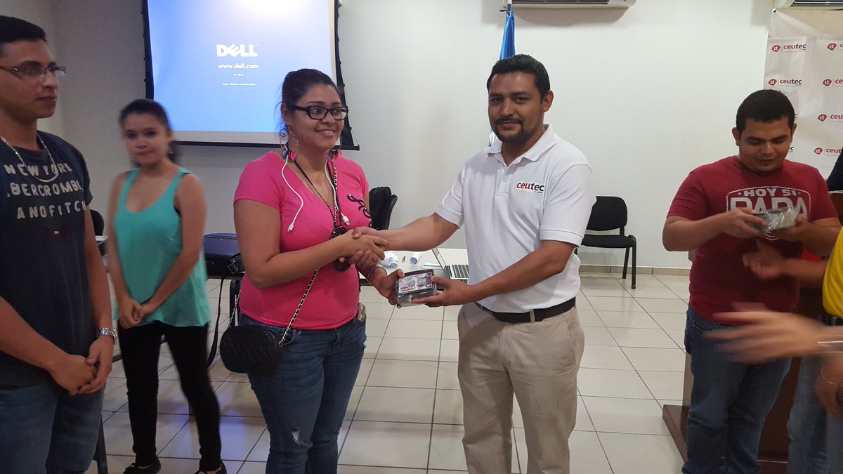 gecoffey's tweet image. #ArduinoD16 #GenuinoD2016 #arduinohonduras #genuinodayhn #dcuartielles Nuestro Evento Final la competencia y premios