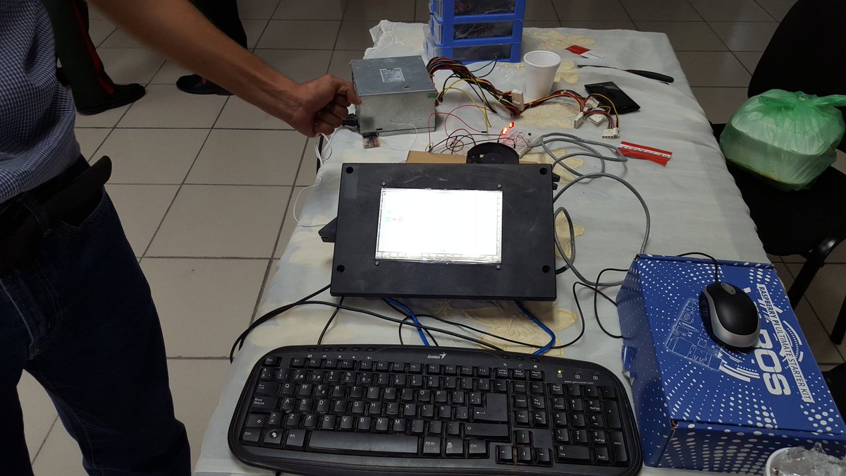 gecoffey's tweet image. #ArduinoD16 #GenuinoD2016 #arduinohonduras #genuinodayhn #dcuartielles