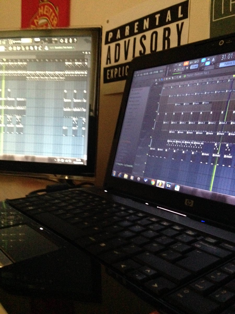 YoungLucasBeats's tweet photo. Makin serious beats #nolie #gogetit #needie https://t.co/R9zcjeon9D