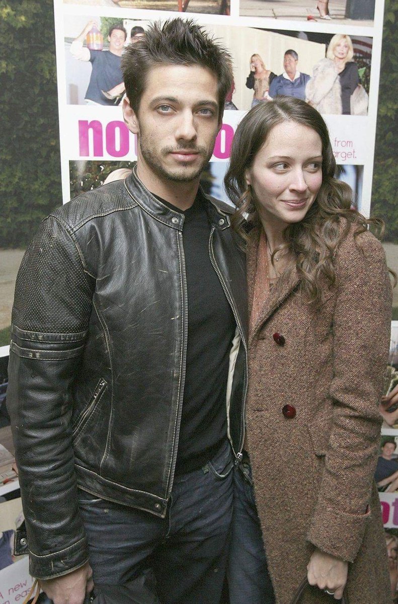 Happy Sunday everyone!
May we present to you on this beautiful day:
#AmyAcker and #JamesCarpinello