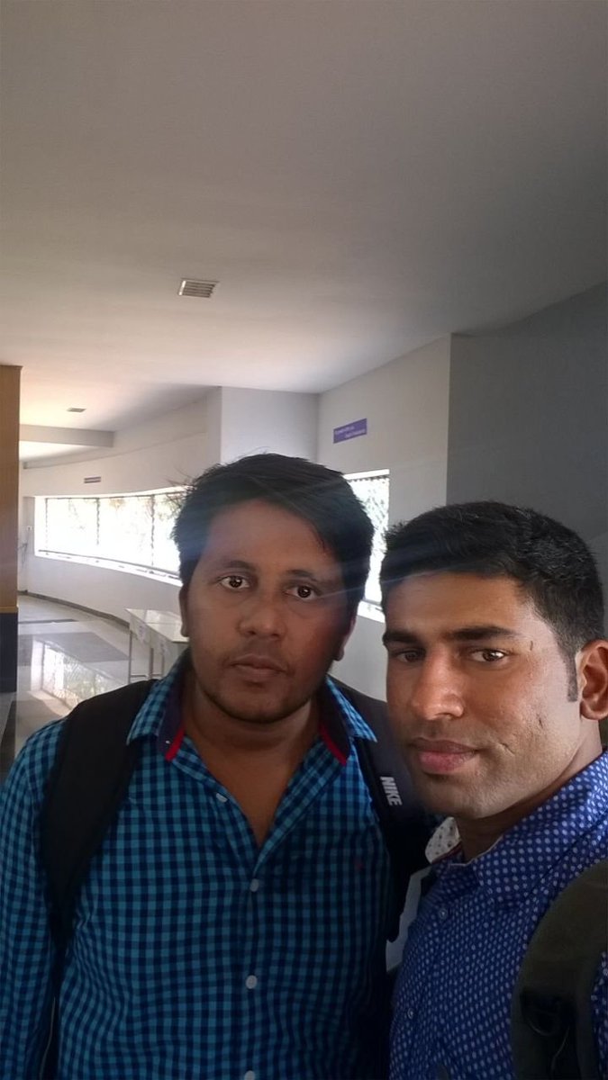 NITHISH_KG's tweet photo. #Graduation2016 with friends in #svsce
#Convocation day. https://t.co/sYxlQsgMn1