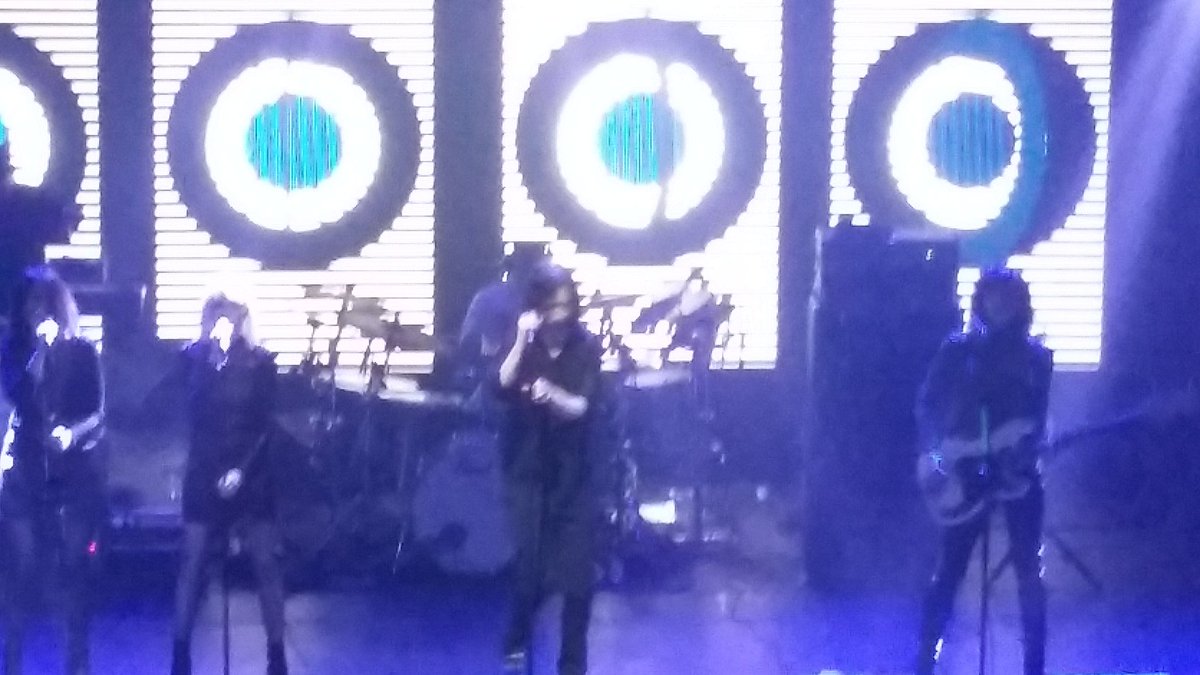 hellokitty1976's tweet photo. #PrimalScreamLive @ScreamOfficial truly fantastic gig last night at @Alberthallmcr so many of my fav ever songs 💜 https://t.co/LFSVWfZuUK