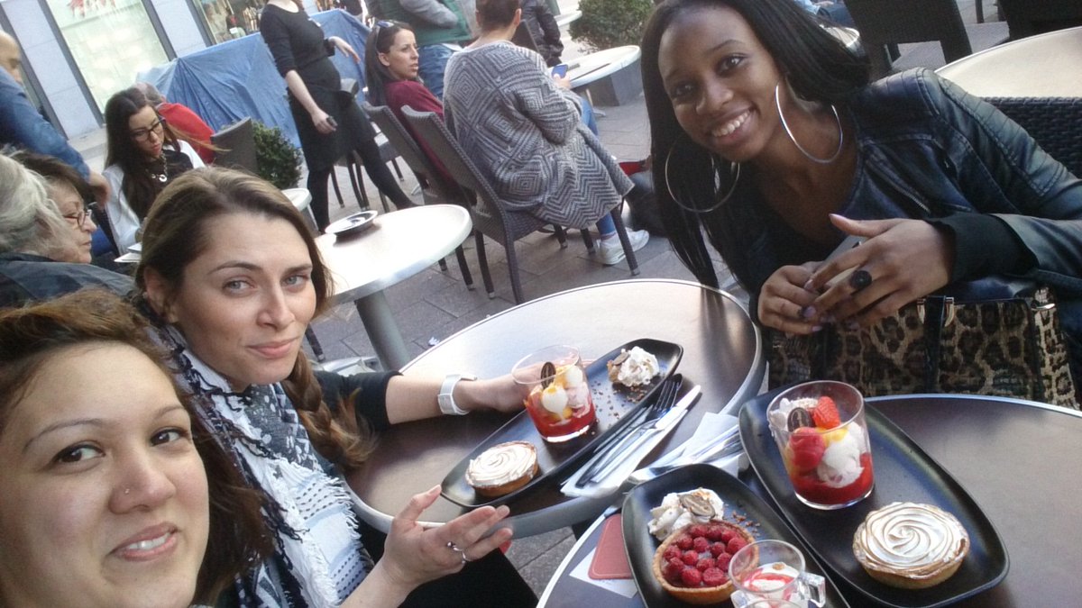 Pause Hageen daz @SarahAsumani <a href="/NeufcoeurV/">Valérie Neufcoeur</a> 👍😎😘