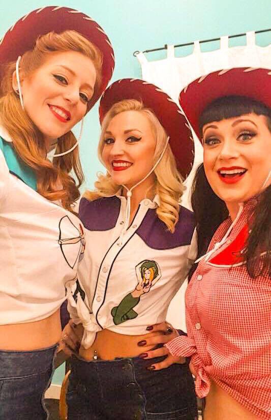 DrunkYardDogs's tweet photo. Look out! These cowgirls will steal your hearts! #NashvilleBurlesque https://t.co/ahrIqnIT2F