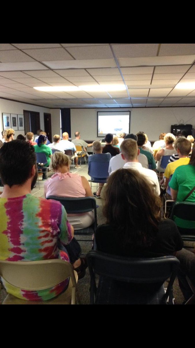 CongressmanDrew's tweet photo. Awesome town hall in Kenosha, WI! Over 250 Bernie supporters in attendance. #FeelTheBern https://t.co/V2RQhsJx7r