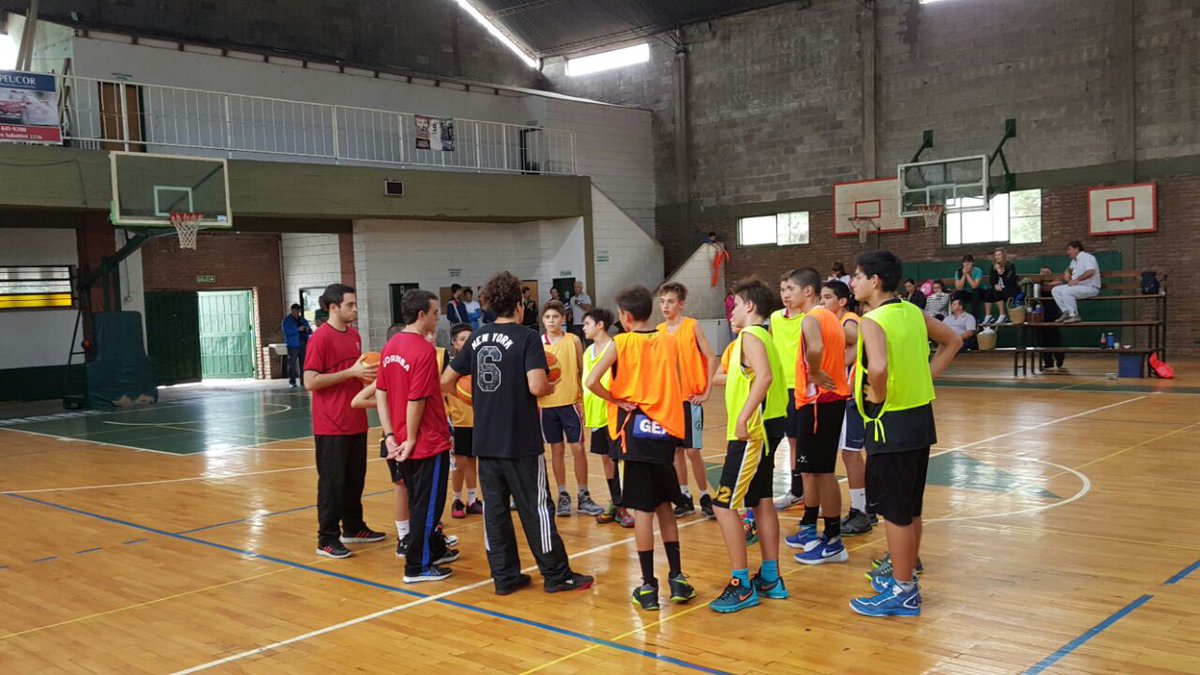 AsociacionCBB's tweet photo. La Pre Selección U13 sigue entrenando de cara al Provincial de la categoria

¡Vamos los pibes! https://t.co/F6efZyMtE7
