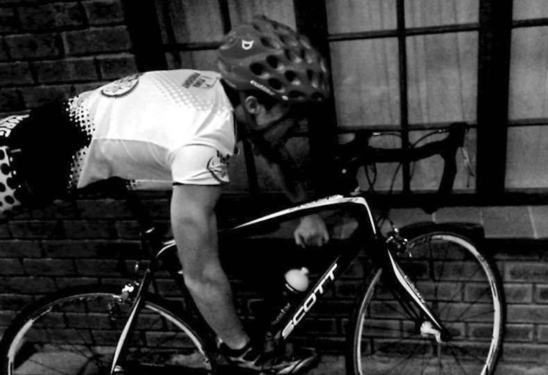 Jaco_Pelser's tweet photo. @CHearder's legs didn't feel it today so he tried it a bit different. #ArmStyle #palooka https://t.co/bQvMXWg6xB