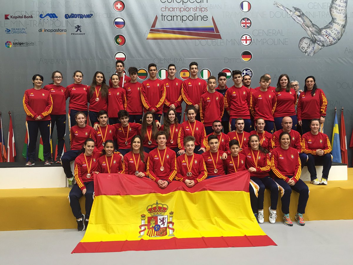 EuroTra2016's tweet photo. El #EuroTra2016 queda clausurado!!! https://t.co/RiucjNRlKd