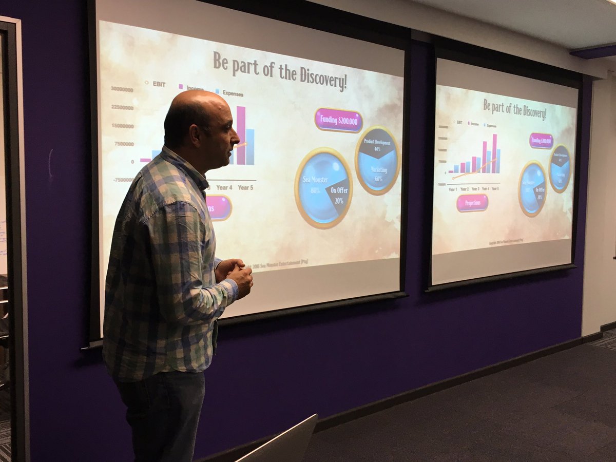 SparkupLive's tweet photo. #sparkup2016 qualifying pitches main biting stuff! @uctgsbsolutions @SiliconCape https://t.co/Jsxvwfe2td