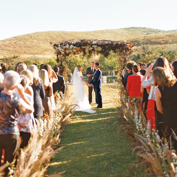 Jayye_1's tweet photo. Everything You Need to Know About Officiating Your Friend's #Wedding https://t.co/qM2g4FK3m9 #friends #weddinghour https://t.co/XgJDBONWkP