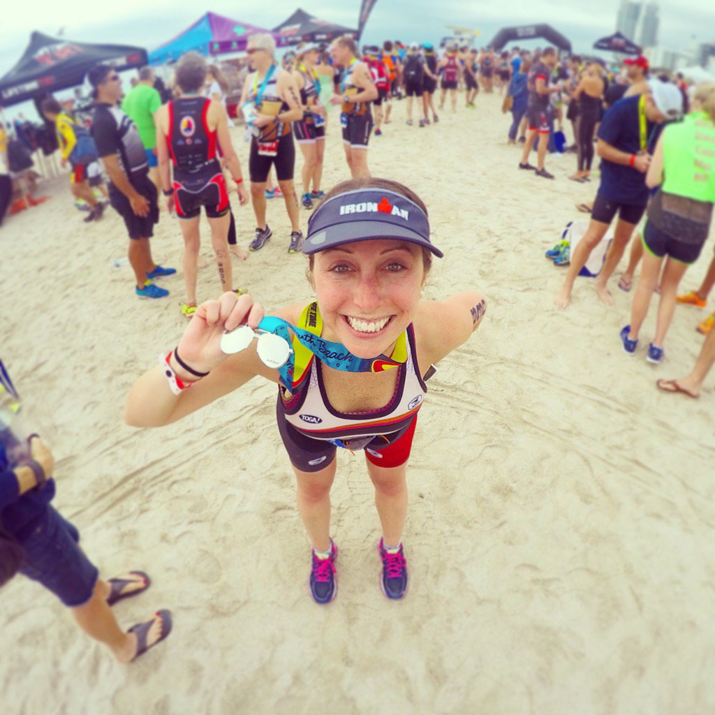 BrittForgione's tweet image. Thanks to @LifeTimeTri for a great #swimbikerun in South Beach! #SoBeTri #committotri 🏊🏻🚴👟🏅👍🏼