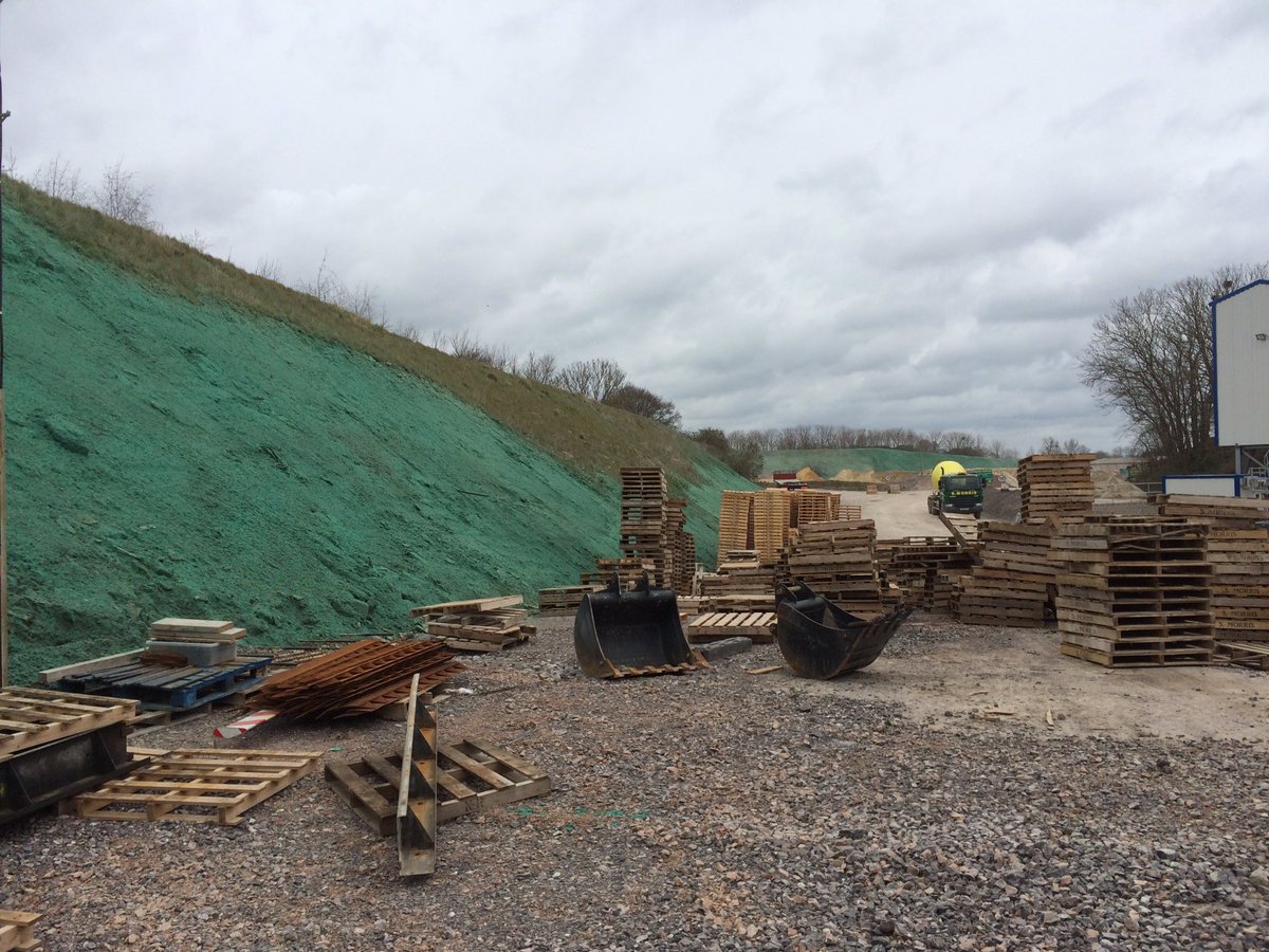 OBLhydroseeding's tweet image. Poor soils &amp;amp; difficult access.  Hydroseeding using #ProGanics #Flexterra #ProMatrix with site specific seed mix.