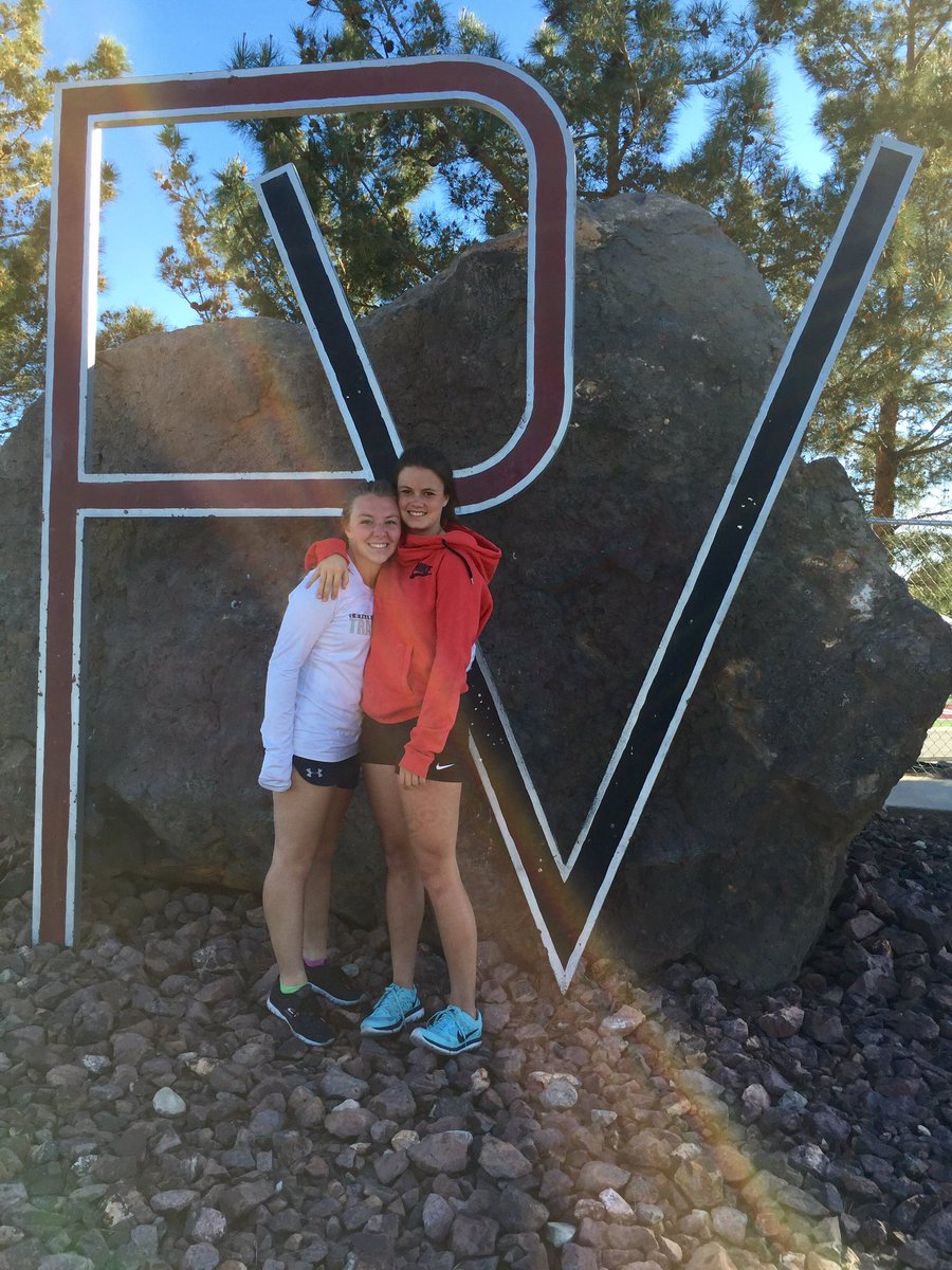 heidi_maee's tweet photo. Pineview 2K16 😝🎉 https://t.co/2R4Emca79E