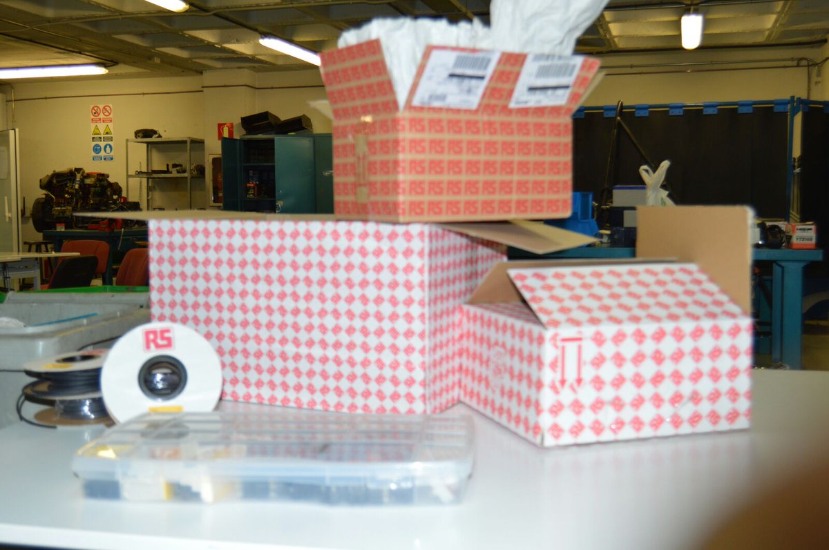 FormulaUEM's tweet photo. Gracias a nuestro patrocinador @RSOnline_ES  por los productos que nos hizo llegar para progresar con el#Fuem08. https://t.co/5FYQEn8Voe
