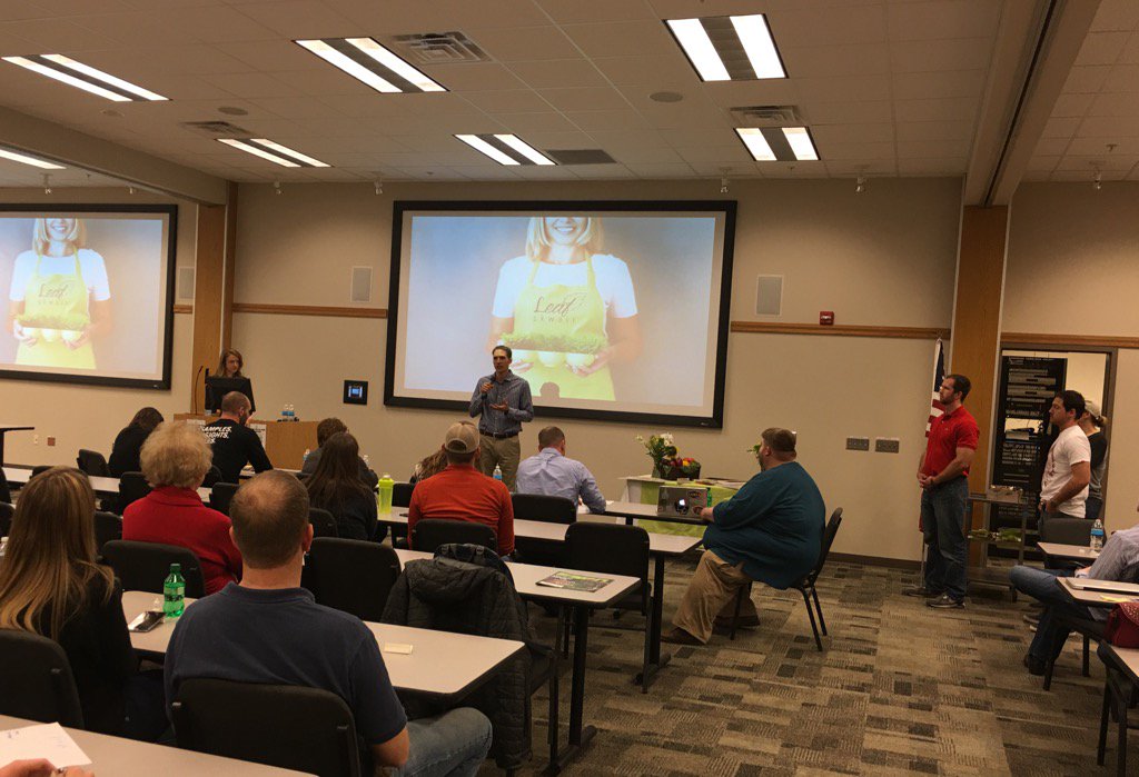Hearing from #startup <a href="/Leafskwair/">Leaf Skwair</a>, who wants to bring fresh produce and healthy food to downtown Yankton. #yanktonsw