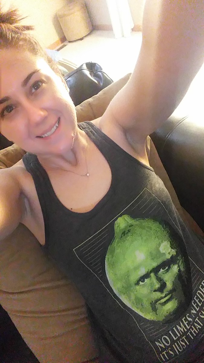 JennsWorld01's tweet photo. Holla at the #JTiHeartAwardsShirtday!!!! #justintimberlake #iHeartAwards #TripleThreat @KimMitch1128  #nolimesneeded https://t.co/fcqnQ4YPRn