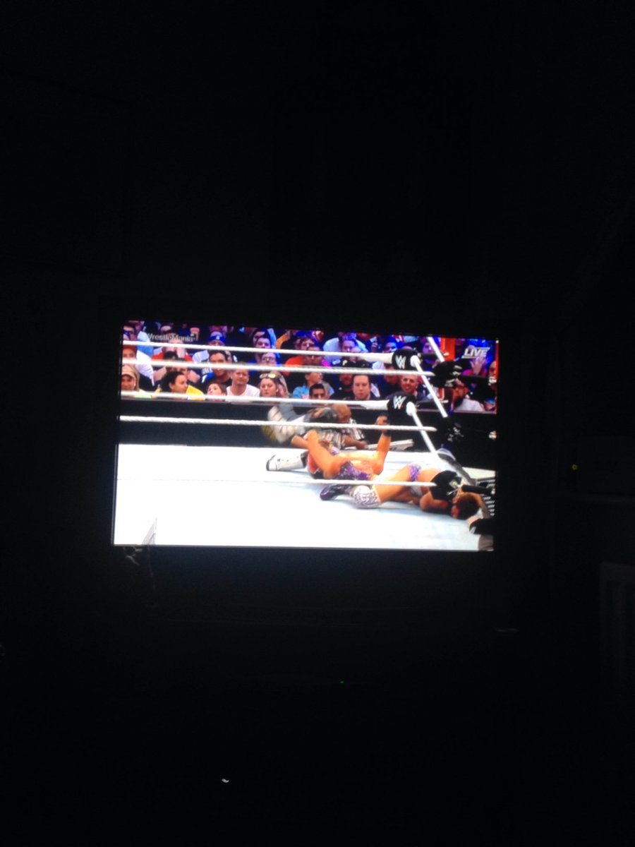 kian_4567's tweet photo. #WrestleMania https://t.co/UXn82zh1wR