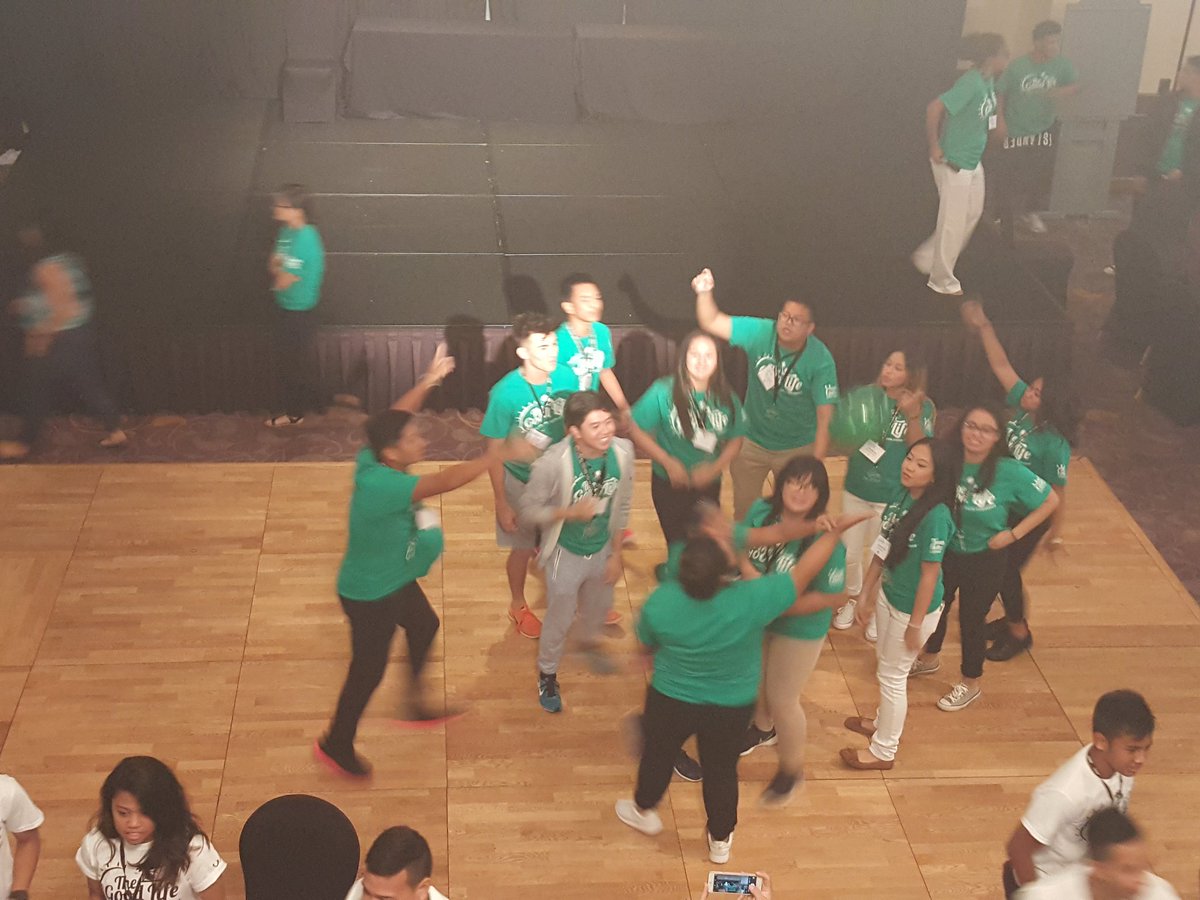 yfyliveguam's tweet photo. Keynote presentation turned 5-minute dance party. #youthpositivity #theGoodLifewithYFY #theNewFML https://t.co/UWhHpjAO4Q