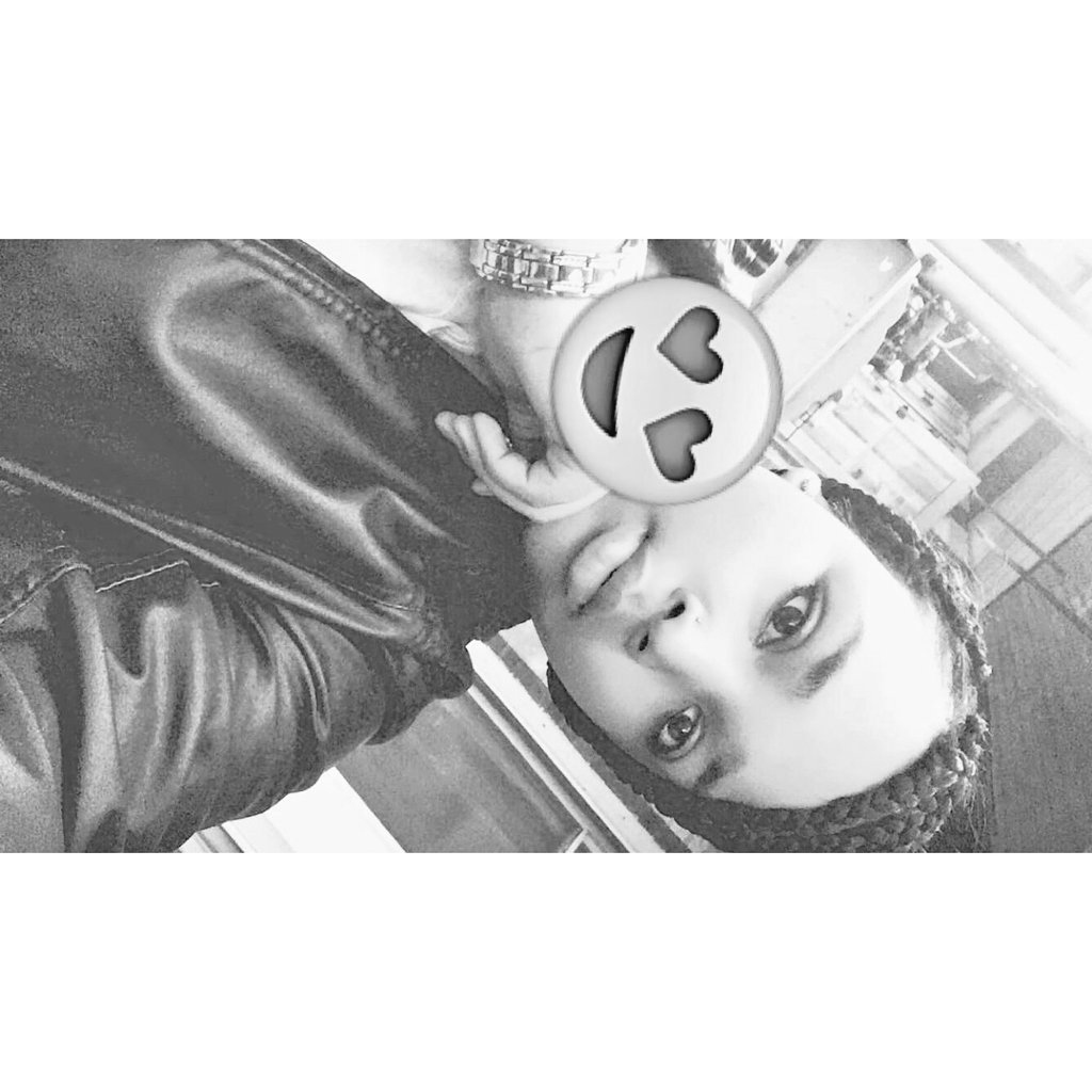 _mbx22's tweet photo. Hey big head💕 https://t.co/UhD0nIUp24