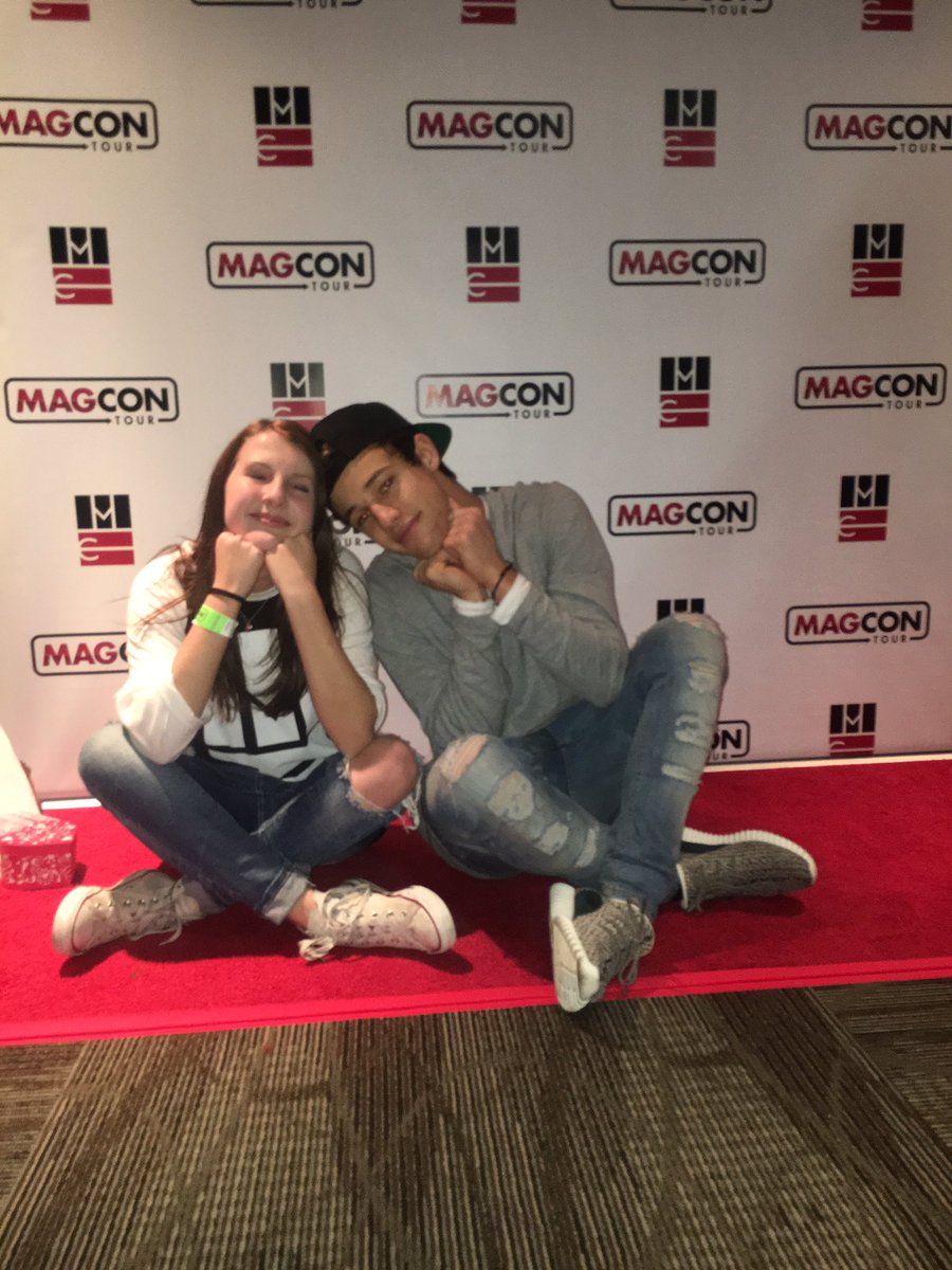 ___shaina's tweet photo. @camerondallas missing you lots right now love #MAGCONHouston @MAGCONTOUR ☹️❤️ https://t.co/3Qgx2UBRV6