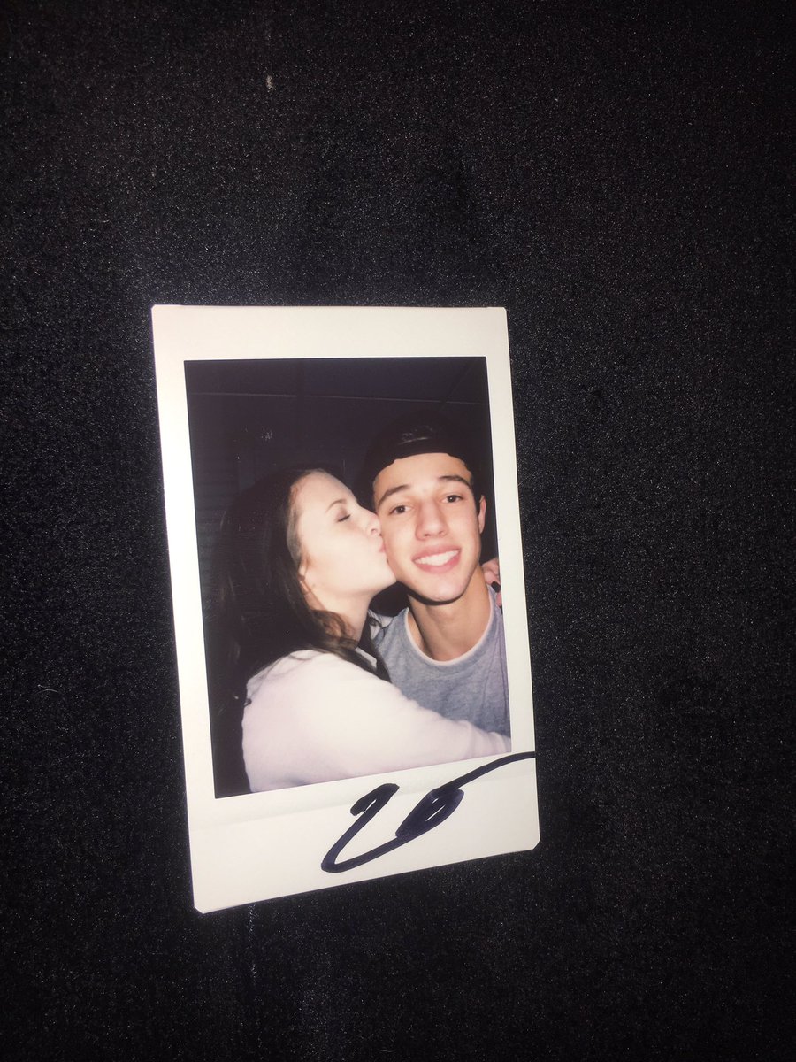 ___shaina's tweet photo. @camerondallas missing you lots right now love #MAGCONHouston @MAGCONTOUR ☹️❤️ https://t.co/3Qgx2UBRV6