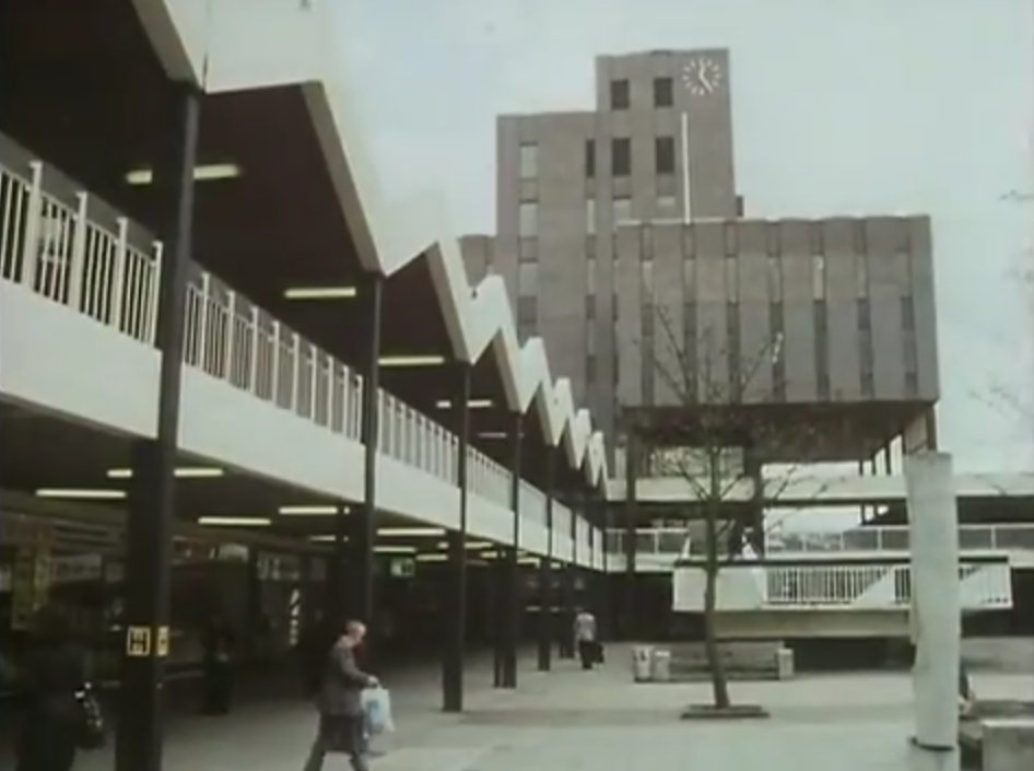 Grindrod's tweet photo. Harlow, Peterlee, Runcorn and Milton Keynes explored by Colin Ward in this brill 1979 doc https://t.co/NPNJ3UQH4I https://t.co/anQfkiHU93