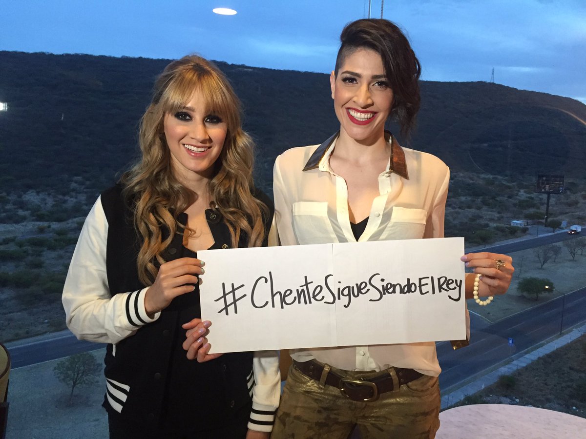 haashoficial's tweet photo. Adiós a un grande #ChenteSigueSiendoElRey tu música quedará intacta en el corazón de todos. ❤️❤️❤️ @_VicenteFdez https://t.co/LrD71vawOl
