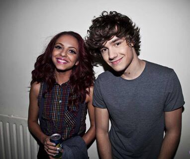 evlynbrwn's tweet photo. Heule, eines unserer ersten Fotos HAHAHAHHA https://t.co/8BrMtDEH8O