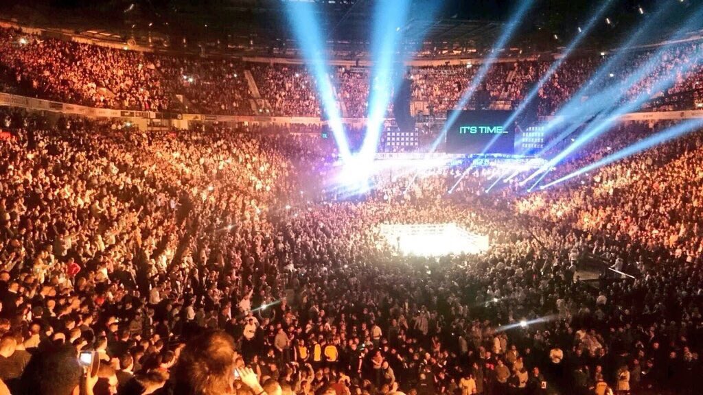 usofficemichael's tweet photo. @TomOdlum10 @EddieHearn won't even be the best this year https://t.co/PKFM6fk3Yi