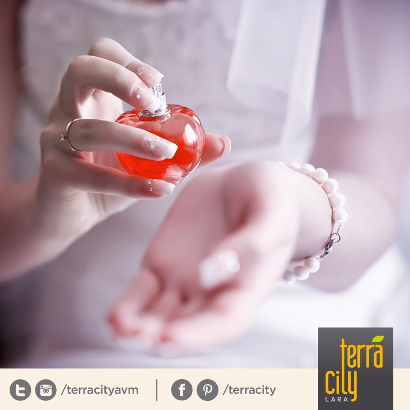 Bizi takip et. Bu tweeti RT'le, #TerraCity #Douglas’tan <a href="/DouglasTurkiye/">Douglas Türkiye</a> Parfüm kazanan şanslı kişi sen ol!4Nisan