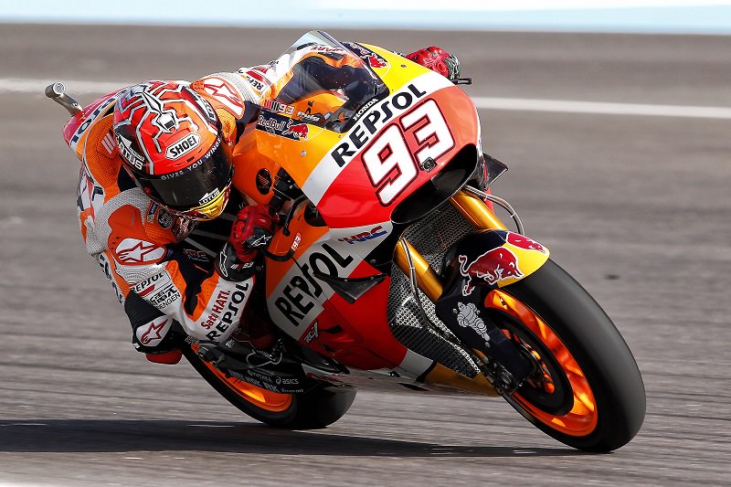 box_repsol's tweet photo. ¡Gana #MM93 en Argentina! ¡Enorme Marc! ¡Enhorabuena!
#ArgentinaGP 
#EquipoRepsol
#MotoGP https://t.co/9J1bLzXrwJ