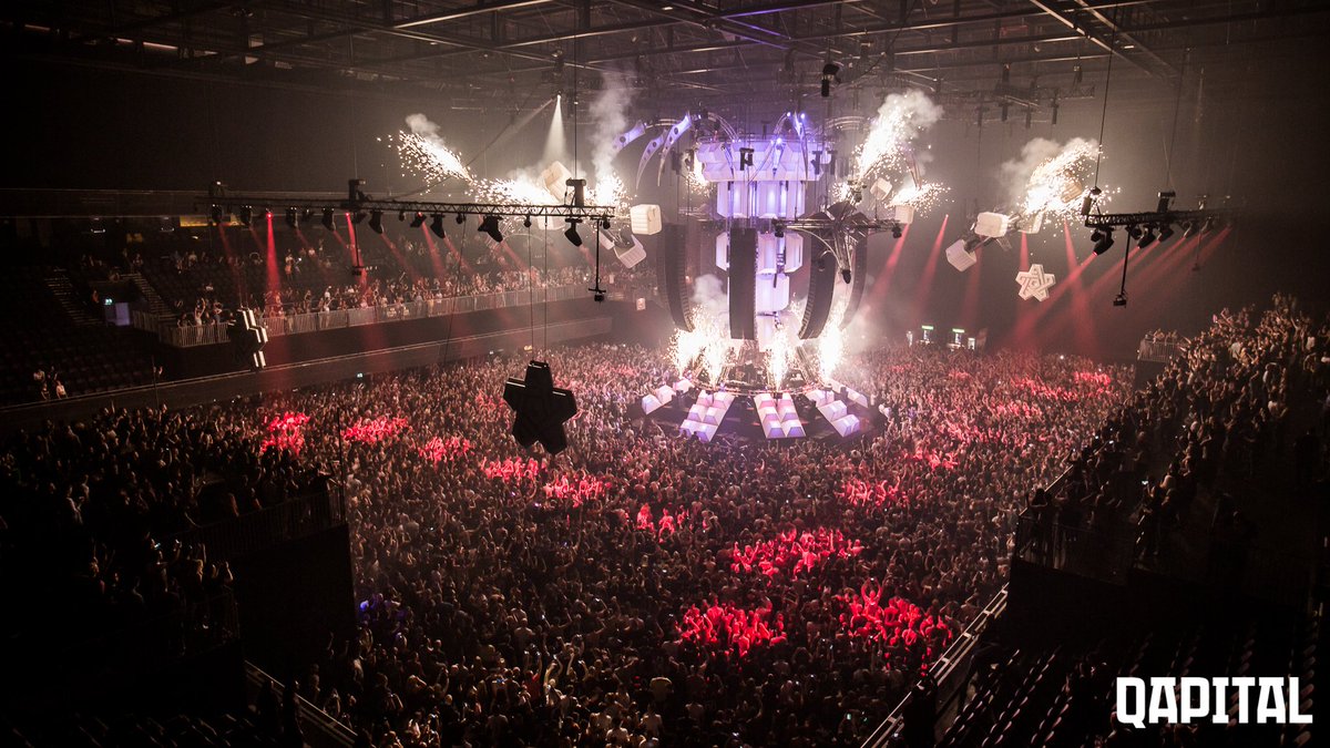 Q_dance's tweet image. Look back to this awesome night with the photos of #QAPITAL at bit.ly/QAP16-Photos.
