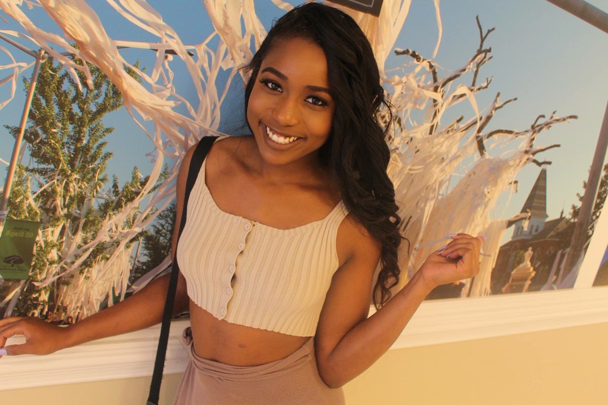 xocholatee's tweet image. My Black Is Beautiful 👸🏾✨🍫💋