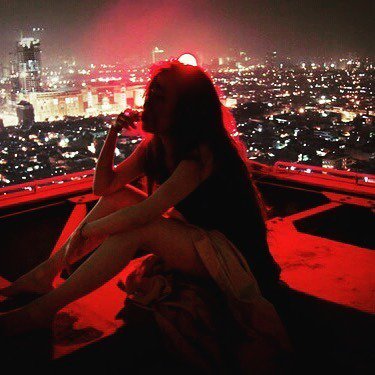 Im_hipster_man's tweet photo. I need some bands to listen to .-. leave some in the comments please .
.
.
.
.
#grunge #tumblr #colorfeed #grungegi… https://t.co/GViShDdMtI