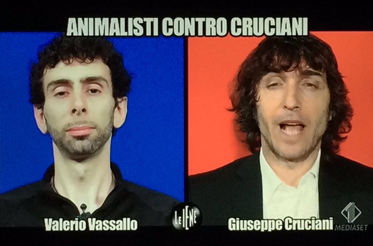 redazioneiene's tweet photo. Lo scontro tra gli animalisti e @giucruciani raccontato con un'intervista doppia da @nicdedevitiis #leiene https://t.co/zeKC5g69s3