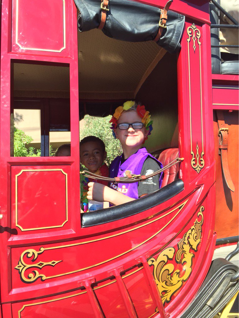 NicoleStantonAZ's tweet photo. @PhoenixPrideAZ what a great parade! Thank you @WellsFargo for the stagecoach ride. π #Equality #PHXpride2016 https://t.co/cxXZupnySL