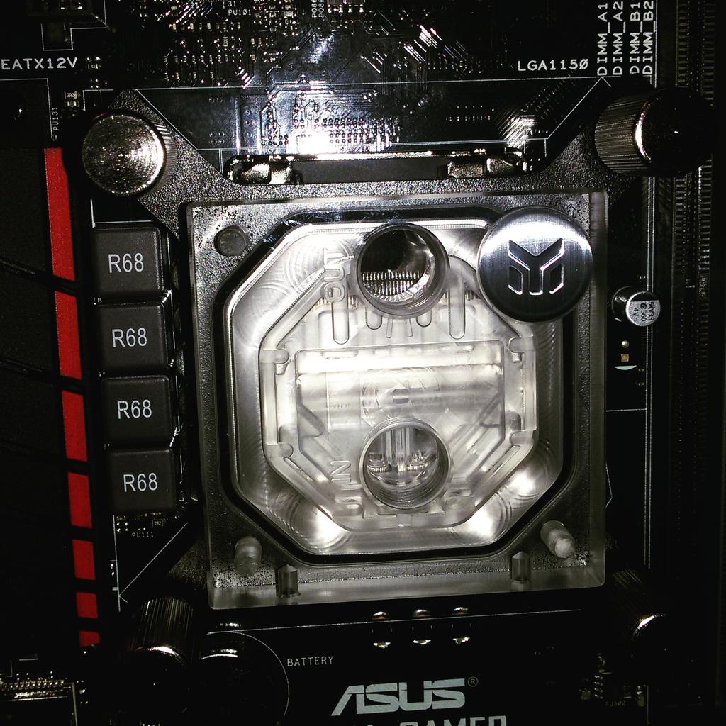 Dig_computers's tweet image. Cpu water block is ready!!!