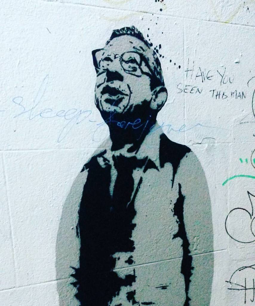 StArtEverywhere's tweet photo. DJ Derek
#djderek #bristolian #legend #legendary #endofanera #rip #randomstreetart #streetartbristol by squiffless69 https://t.co/dASYSctsm5