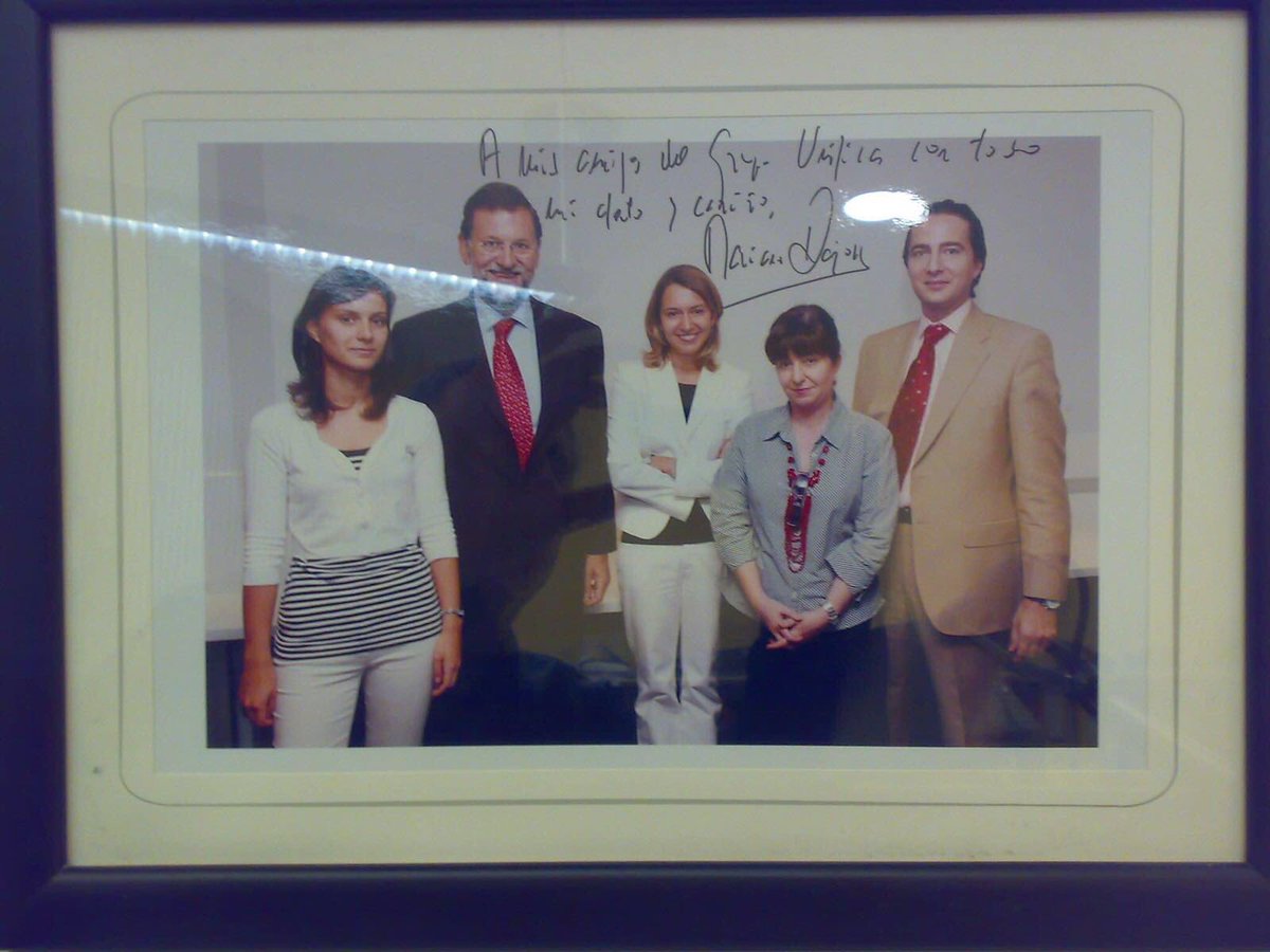 Dice Rajoy q no conoce a los arquitectos de la obra de Genova pagada enB
Pues les llamaba amigos...
#RajoyenSalvados