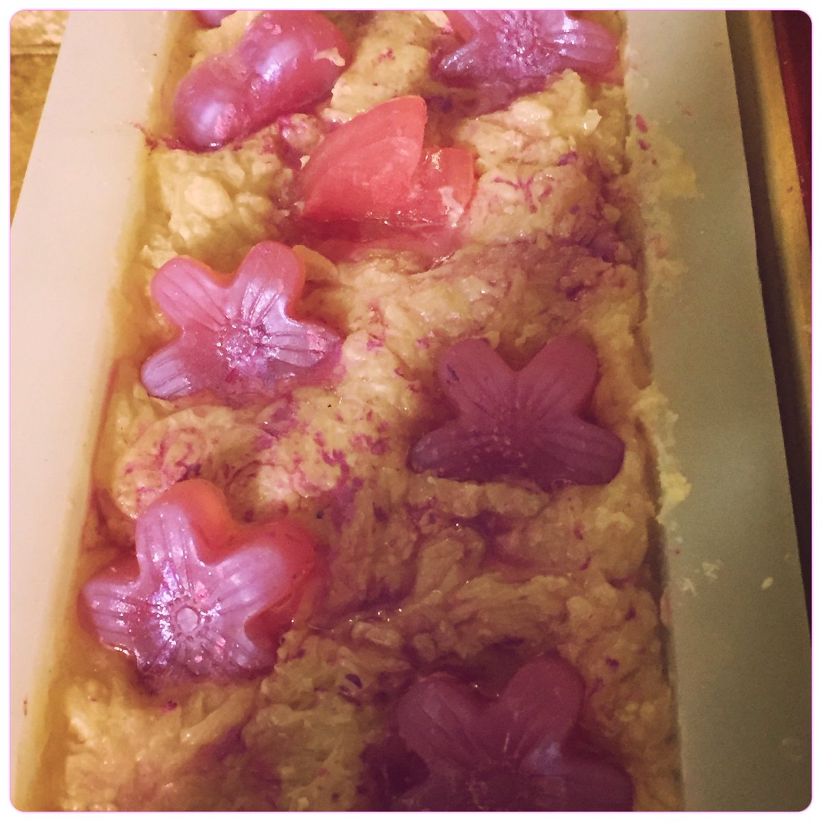 TheStitchLab's tweet photo. Attepted #embedsoap #coldprocesssoap it didnt turn out as expected but is smells wonderful! #heavenlyhoneysuckle https://t.co/VE2OXyPtwe