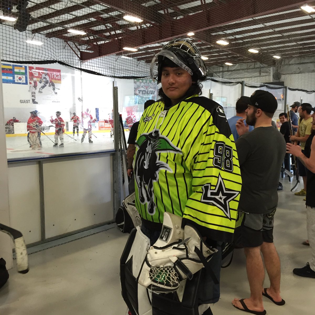 HBInline's tweet photo. NARCh GAME FACE! #TheRinks #HBinline #NARCh https://t.co/4mR7MsjKQb