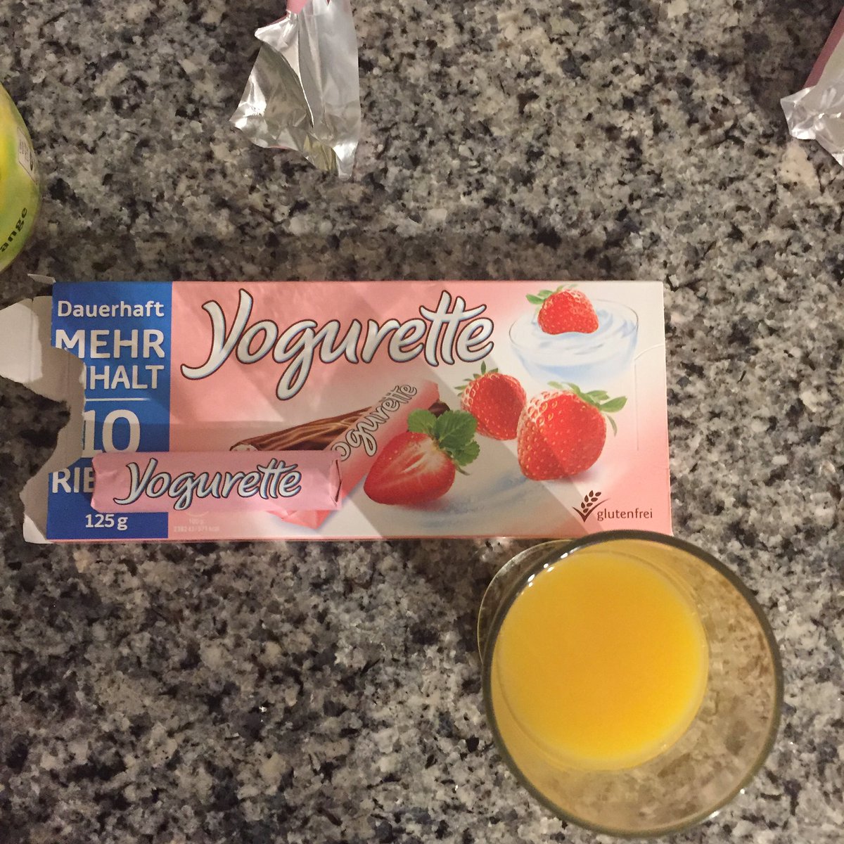 GDLogout's tweet image. Little night snack…