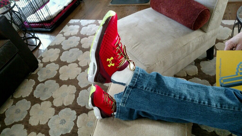 Coll33nMorrison's tweet photo. Pat likes to spend his Sunday's modeling his new Under Armour shoes. Claims "I was made for fame" #highqualitylife https://t.co/wHVMglIjMr