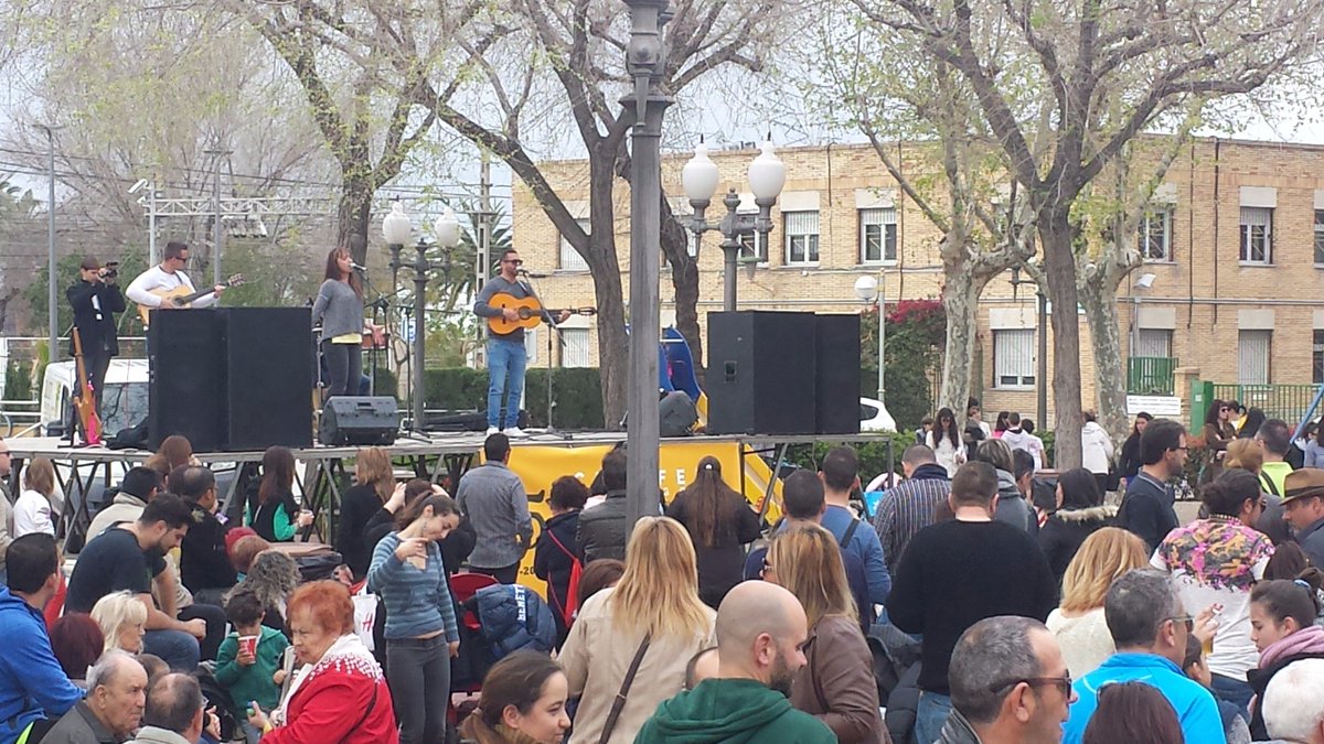 La Pl.Carros de gom a gom amb Vermut Rumbero de <a href="/CucaferaTGN/">Cucafera Tarragona</a> on s'ha recordat a José Ruiz tgnbarridelport.blogspot.com.es/2016/04/la-pla…