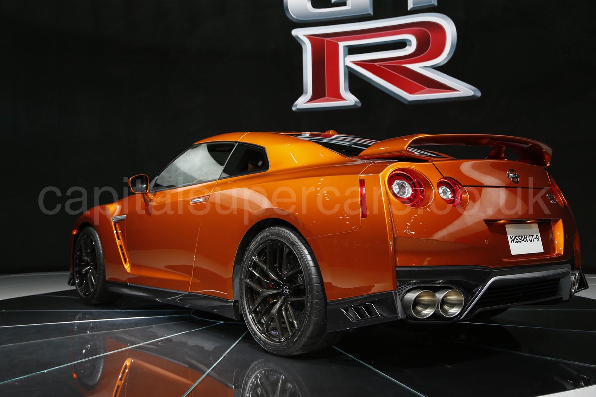 2017 Nissan GT-R
ow.ly/10eMvh