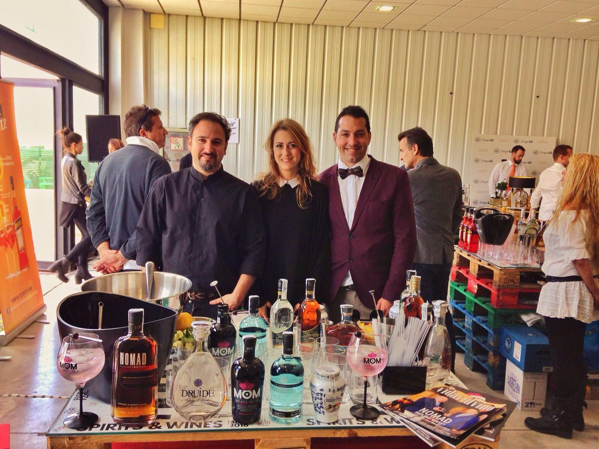 kikebayano's tweet photo. #ontherocksevents cambiamos de isla a #Ibiza en #WineSpirits @kikebayano @tonymadridphoto @Arantxapcano https://t.co/TjeWzWyKuh